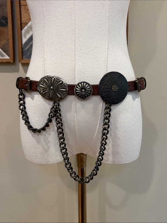 Ralph Lauren Purple Label Accessories - Ralph Lauren Collection Brown Leather Double Buckle Concho Chain Belt size Small